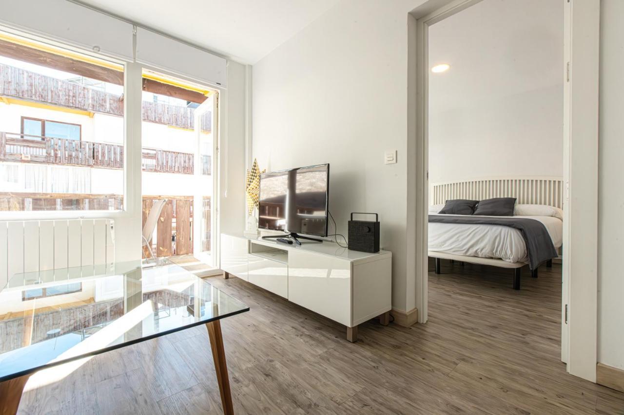 Holidays, Tripp, 1 Dormitorio, 4 Personas, Terraza Apartment Sierra Nevada